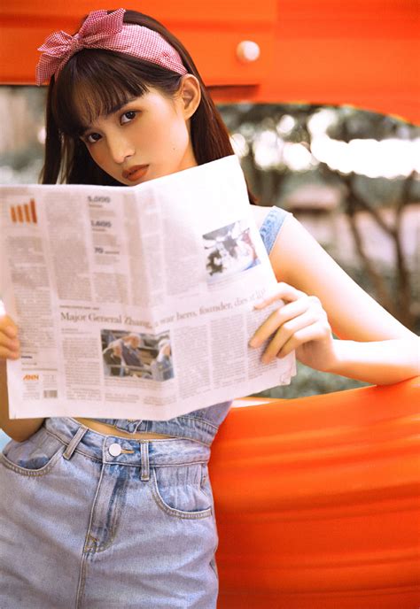 乌克兰第81独立空中机动旅组装侦察无人机敏感纹身进行模糊处理